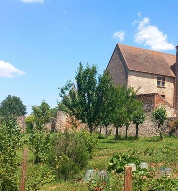 Visite libre des exterieurs du château de Clusors