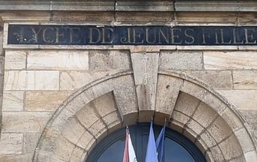 « Du collège Anne de Beaujeu au Lycée de jeunes filles de Moulins », Visite guidée et exposition