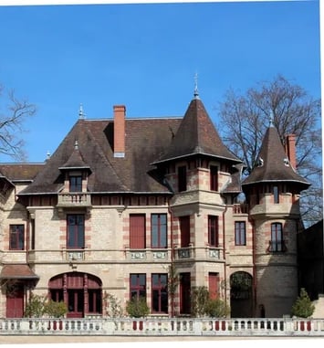 Découverte d'un étage de la maison Mantin