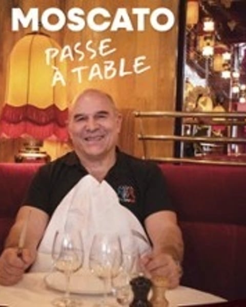 Moscato passe à table