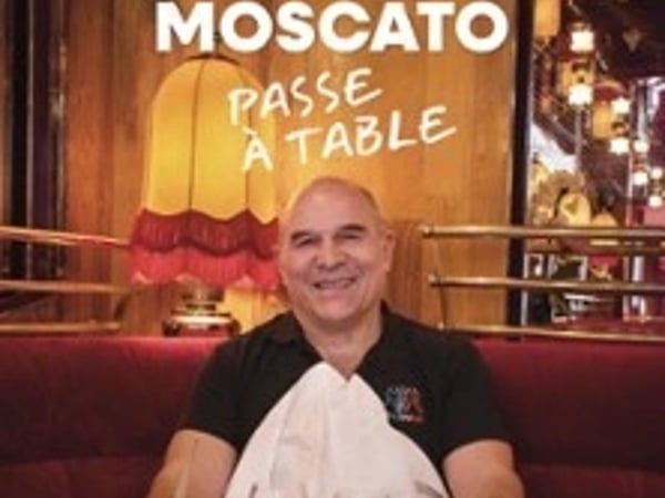 Moscato passe à table